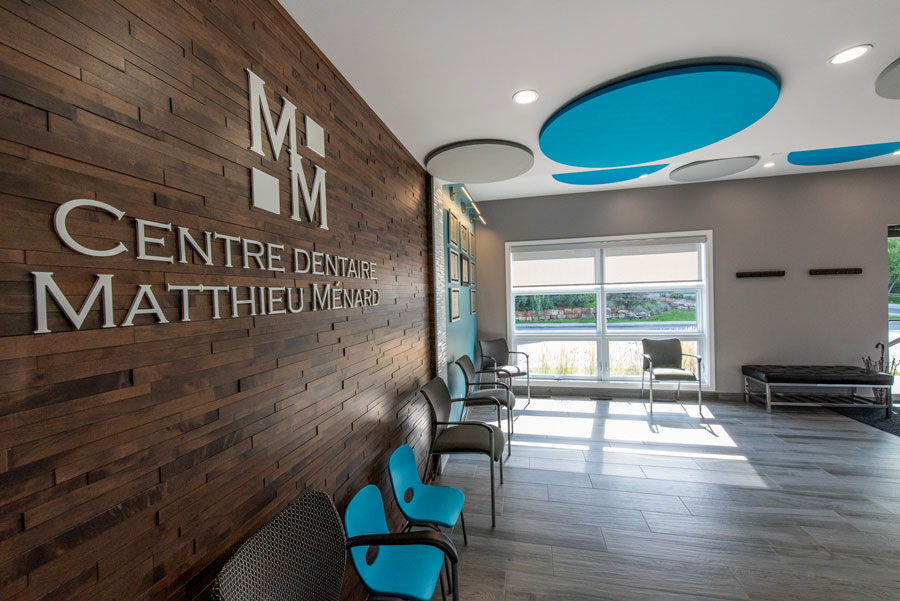 salle d'attente centre dentaire Matthieu Menard